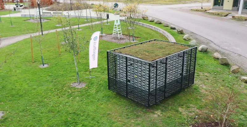 I ett långvarigt samarbete med Lunds kommun kring arkitekturen i staden kan nu Kraftringen Nät presentera den första nätstationen som klätts med ett nytt unikt Lund-raster.