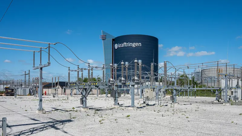 I Gunnesbo har Kraftringen Nät byggt en ny mottagningsstation som tagits i drift under sommaren. Stationen avlastar övriga i Lunds elnät och stärker både stadens beredskap samt tryggheten för kunderna.